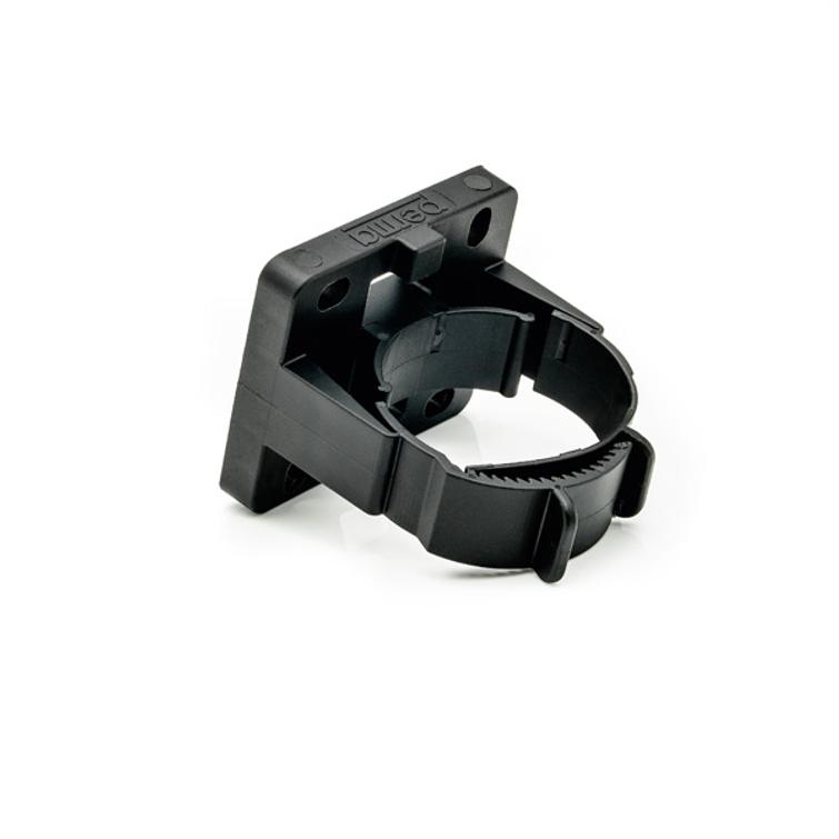 Seinäkiinnike Yleismalli 110031